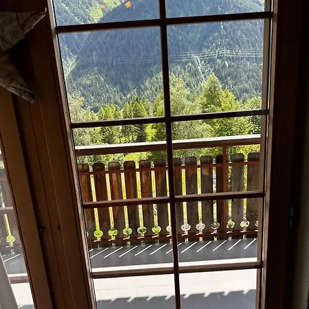 Leonorus Apartment Goms
